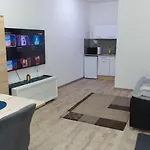 Silver Dream Apartmanhaz * Ντέμπρετσεν