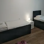Silver Dream Apartmanhaz Ντέμπρετσεν