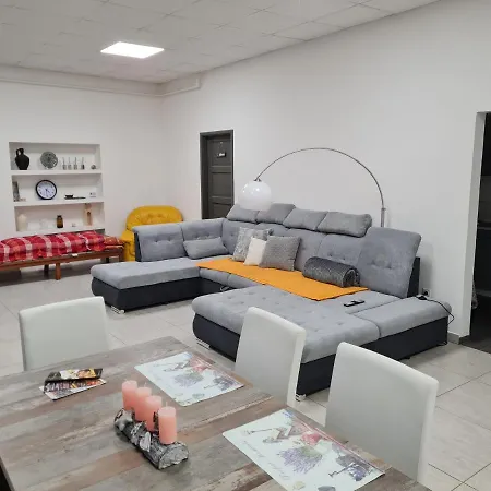 Silver Dream Apartmanhaz * Debrecen