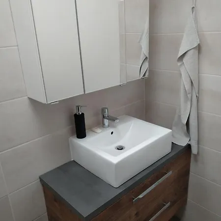 Silver Dream Apartmanhaz 아파트 *